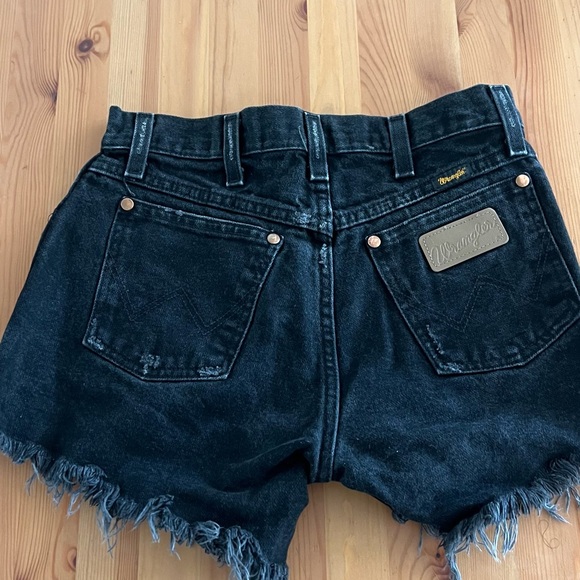 Wrangler Black Frayed Denim Shorts - Picture 2 of 8